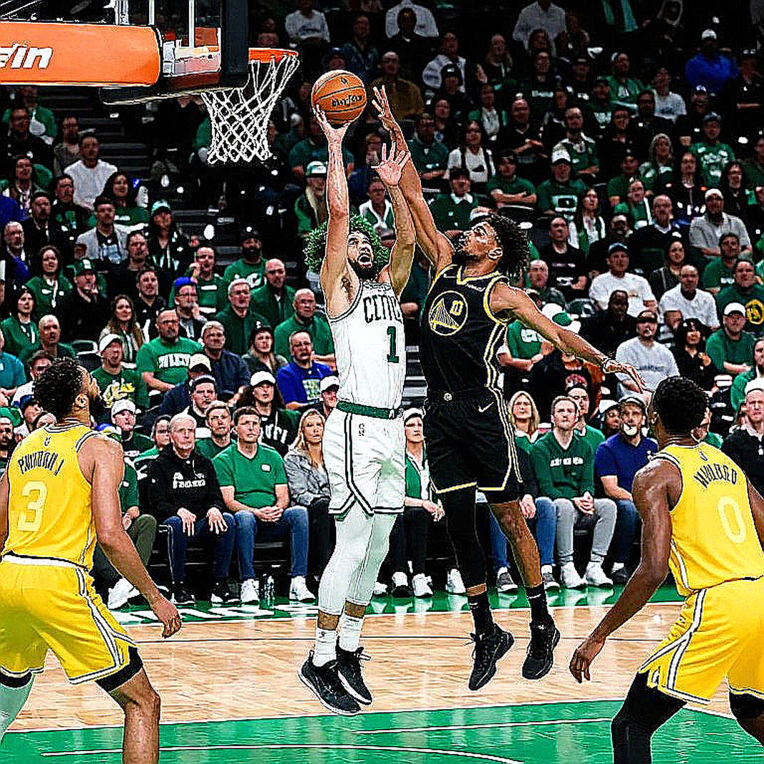Papagiannis, 2m21 và 11 tháng: Anadolu Efes giữ lại một canh bạc